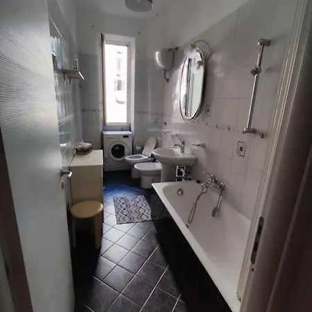 Interno 14 - Re Di Apartamento